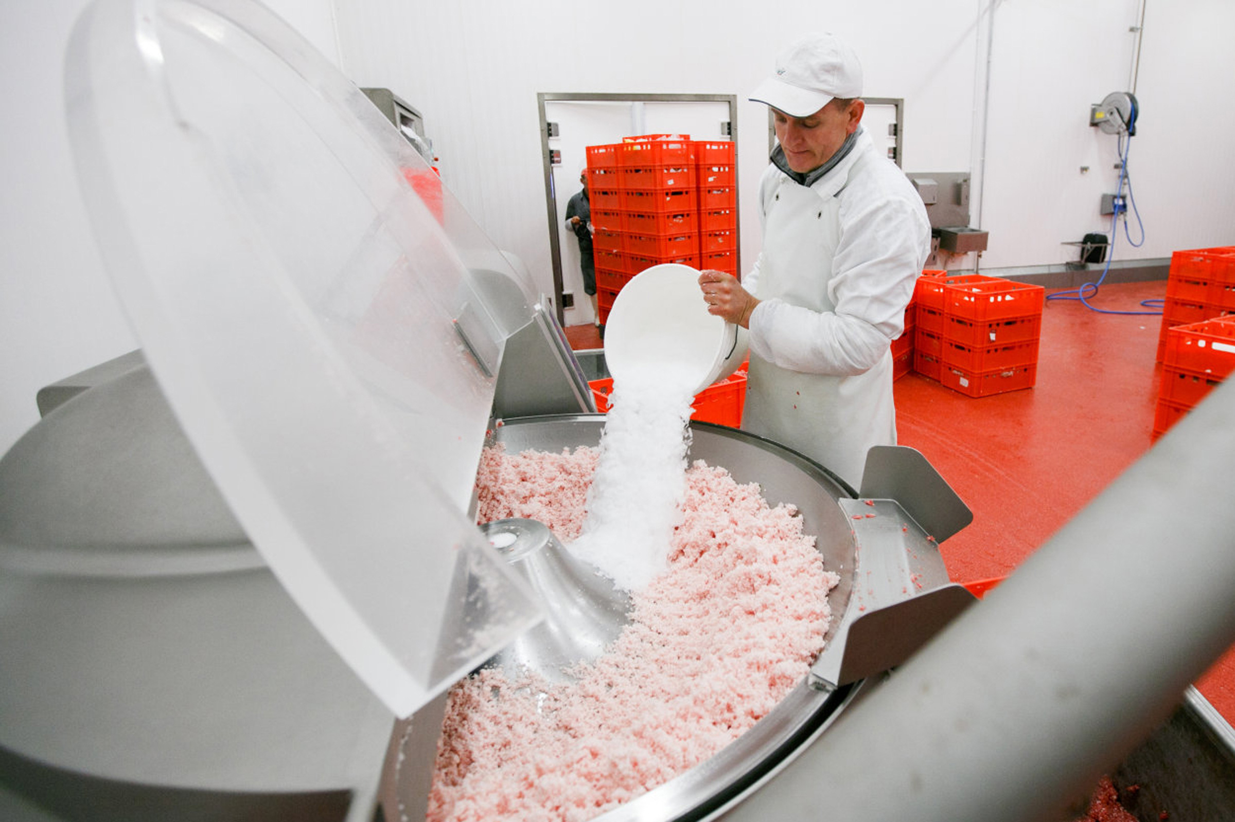 Floors for the meat industry - low-emission, highly chemically and thermally resistant