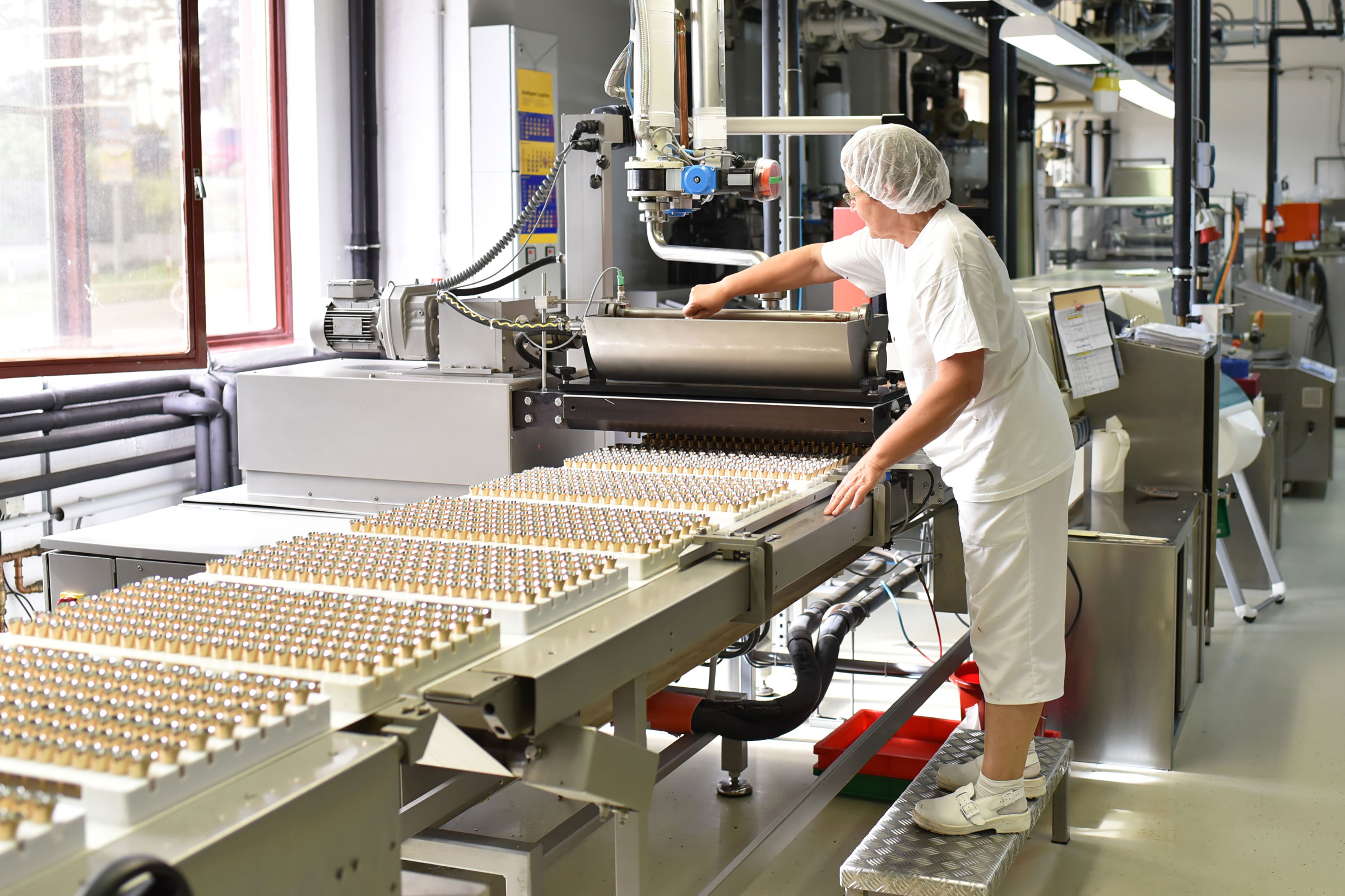 The production of confectionery requires hygienic and low-emission floors