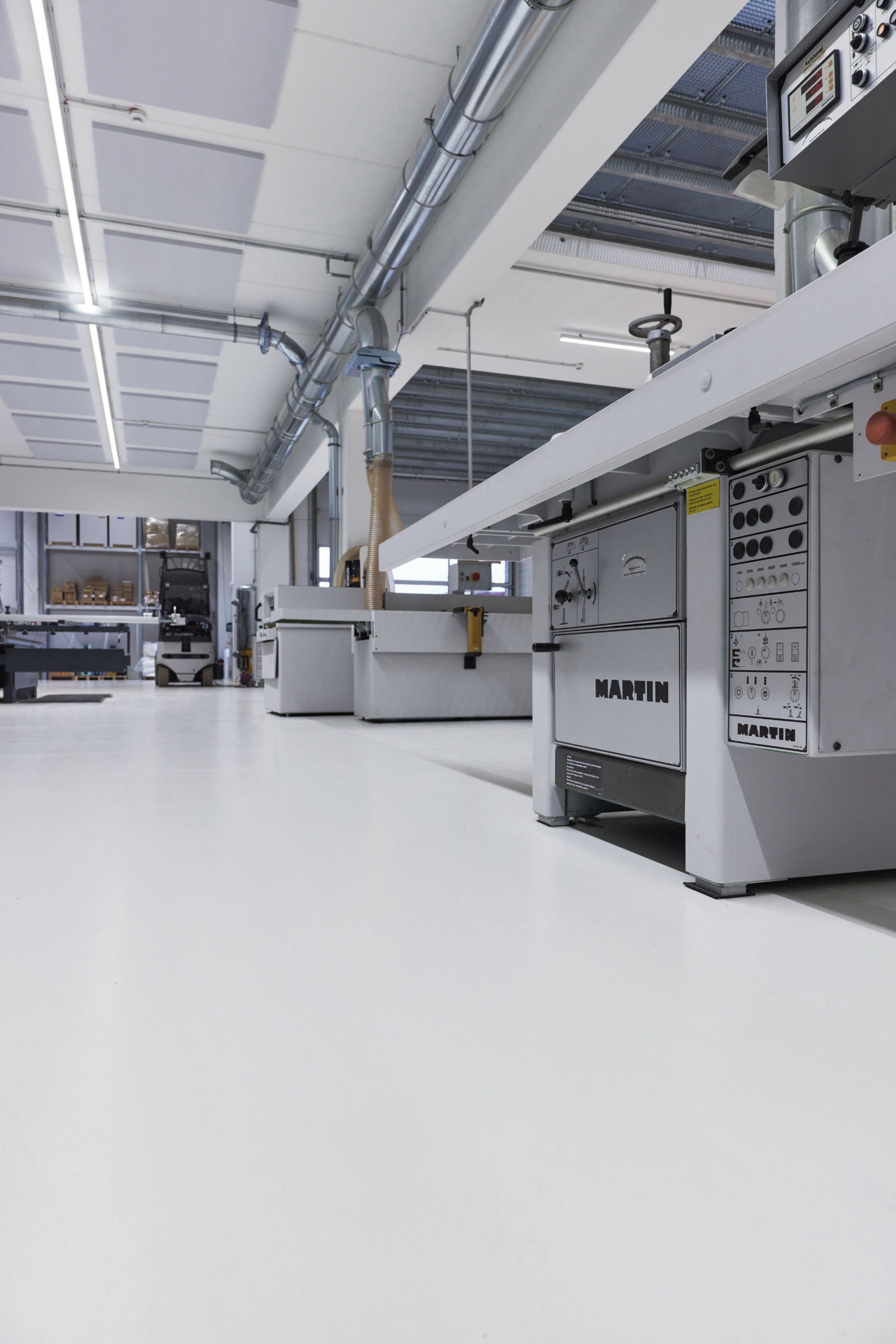 The new StoPox WL 150 sealant has good chemical and mechanical resistance and is very easy to clean.