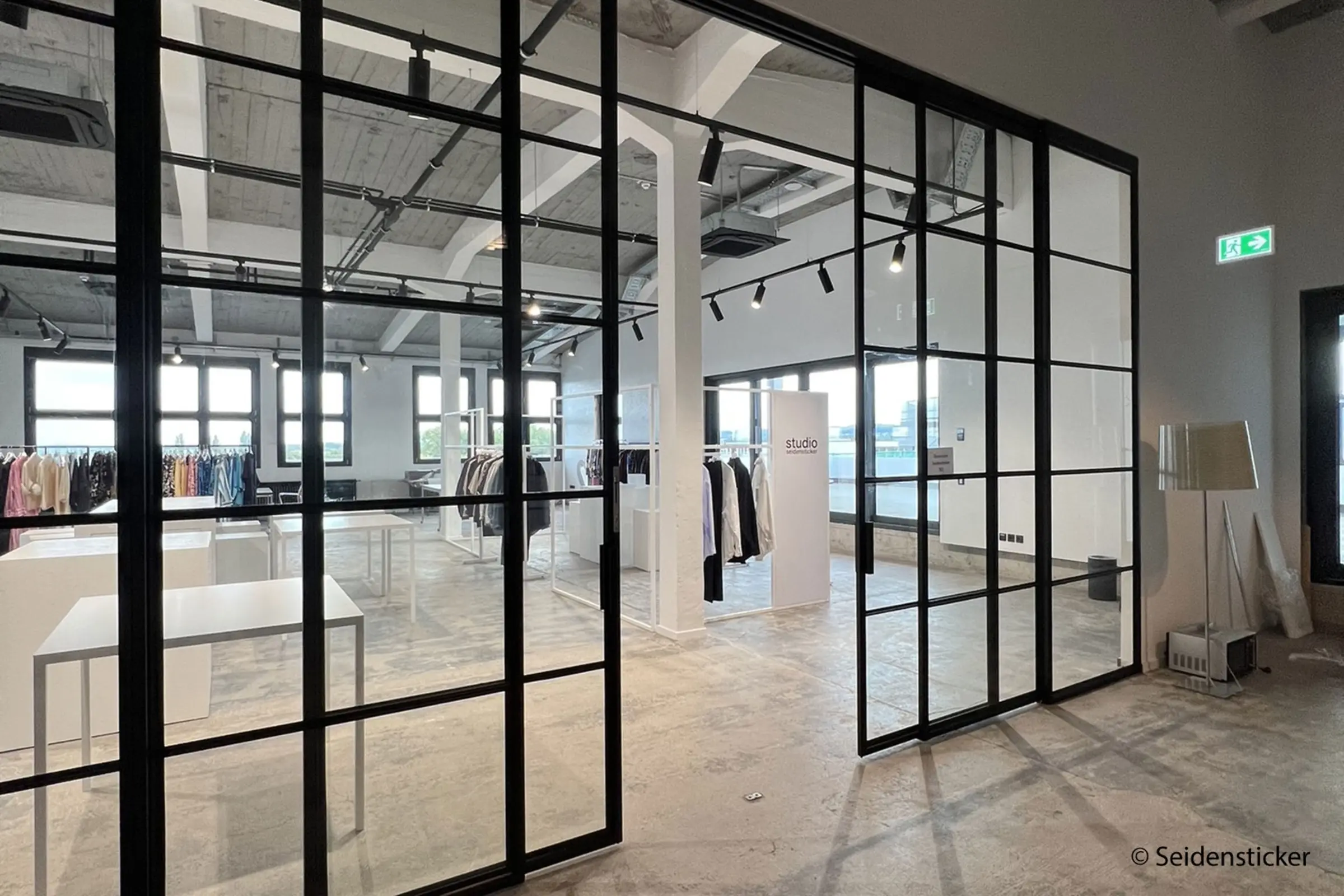 img_8043_2400_kopie_large