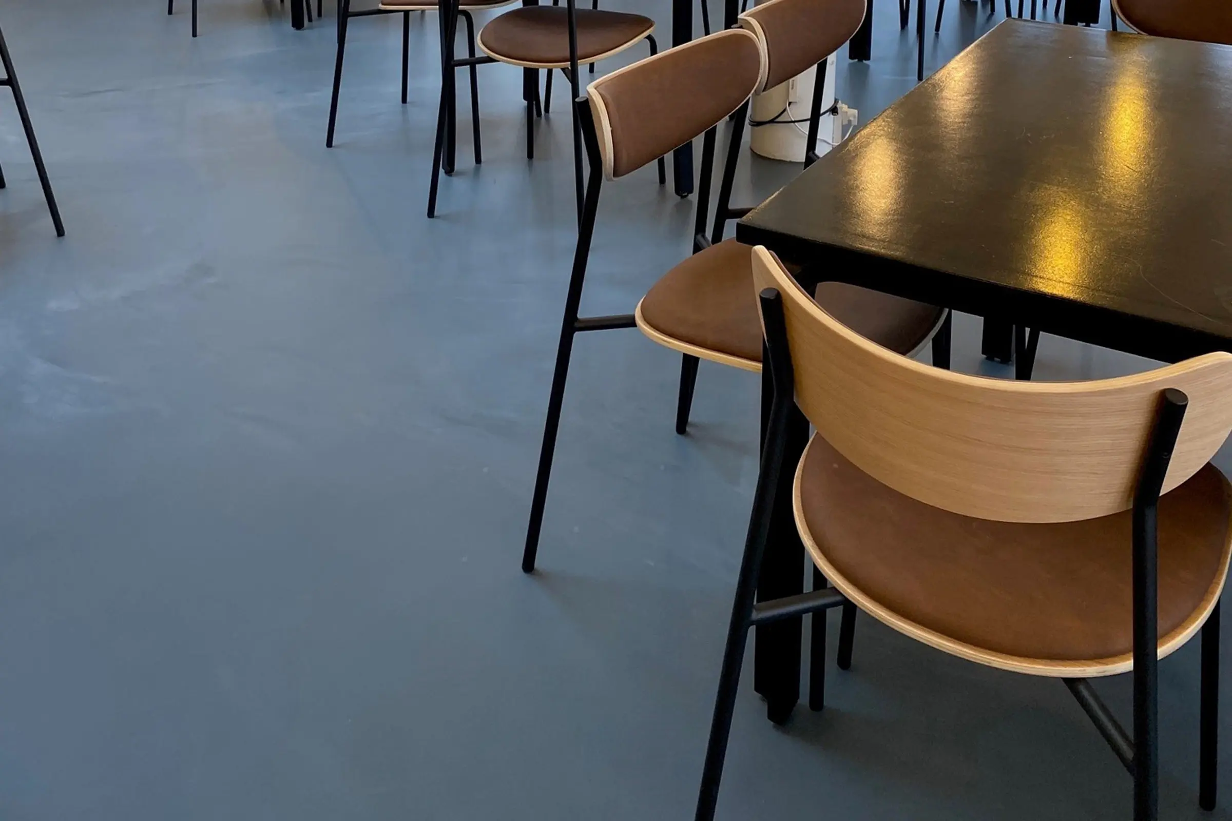 High-quality seamless floor for Café Salt in Mariager