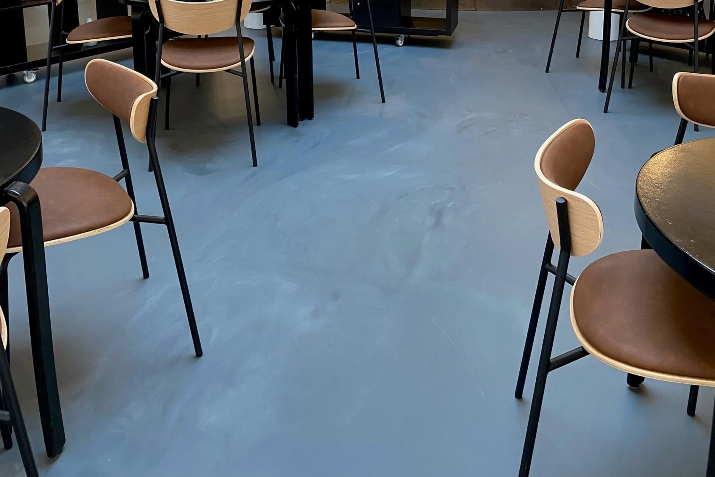 High-quality seamless floor for Café Salt in Mariager