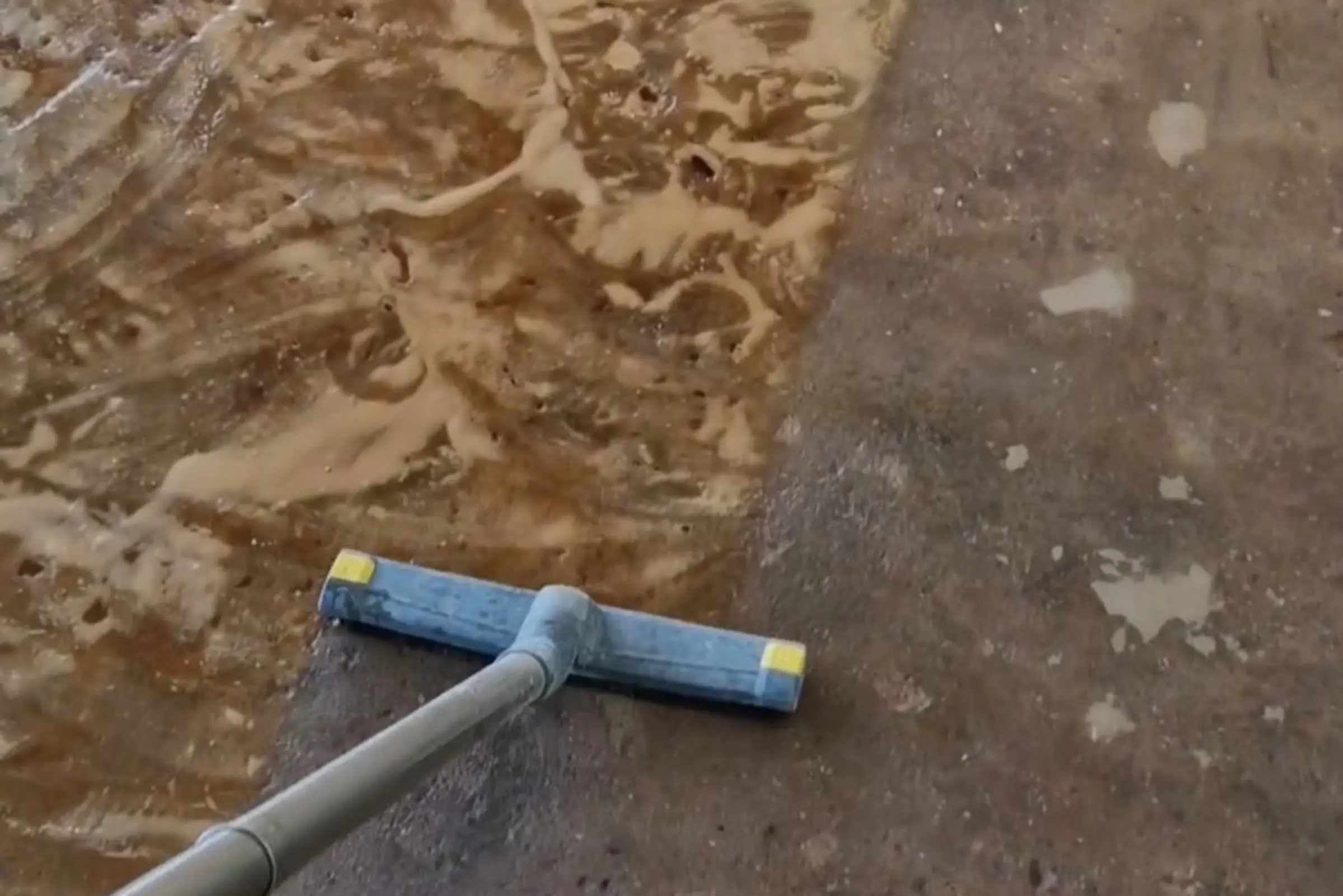 Refurbish oil-contaminated floors easily and efficiently with StoCretec