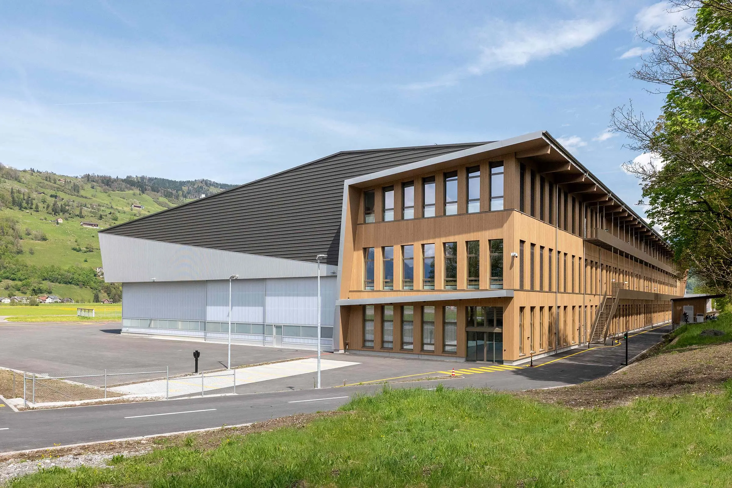 New Aircraft Maintenance Hangar