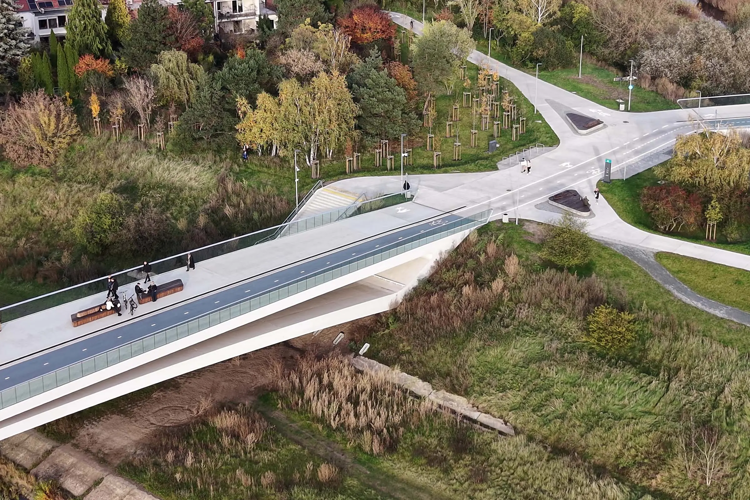 StoCretec pedestrian and bicycle bridge floor coating