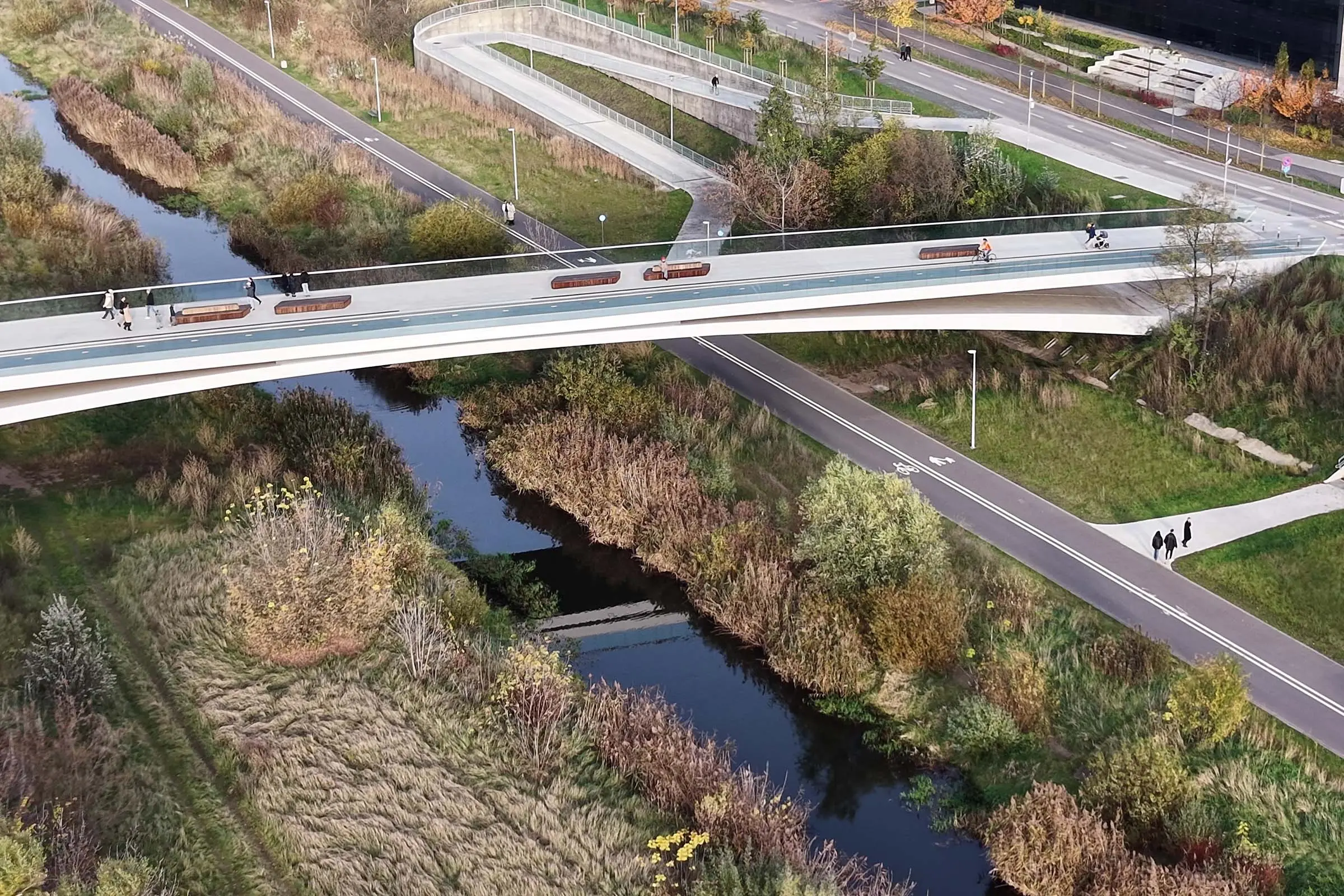 StoCretec pedestrian and bicycle bridge floor coating