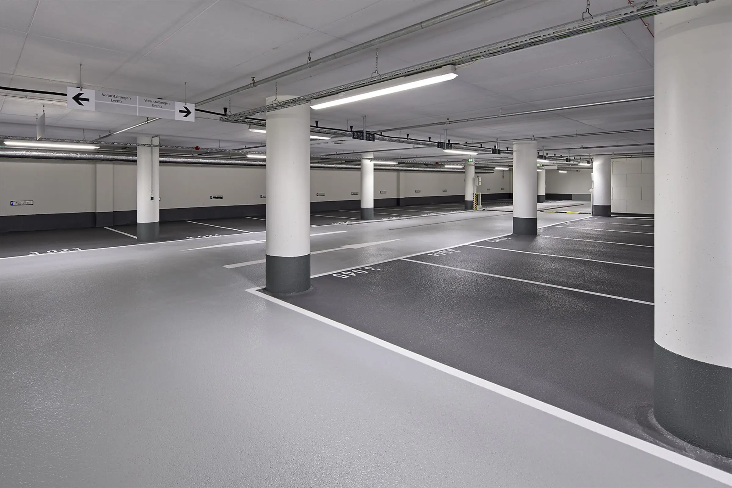9.300 Quadratmeter in vier Wochen: Tiefgarage in Hamburger HafenCity beschichtet