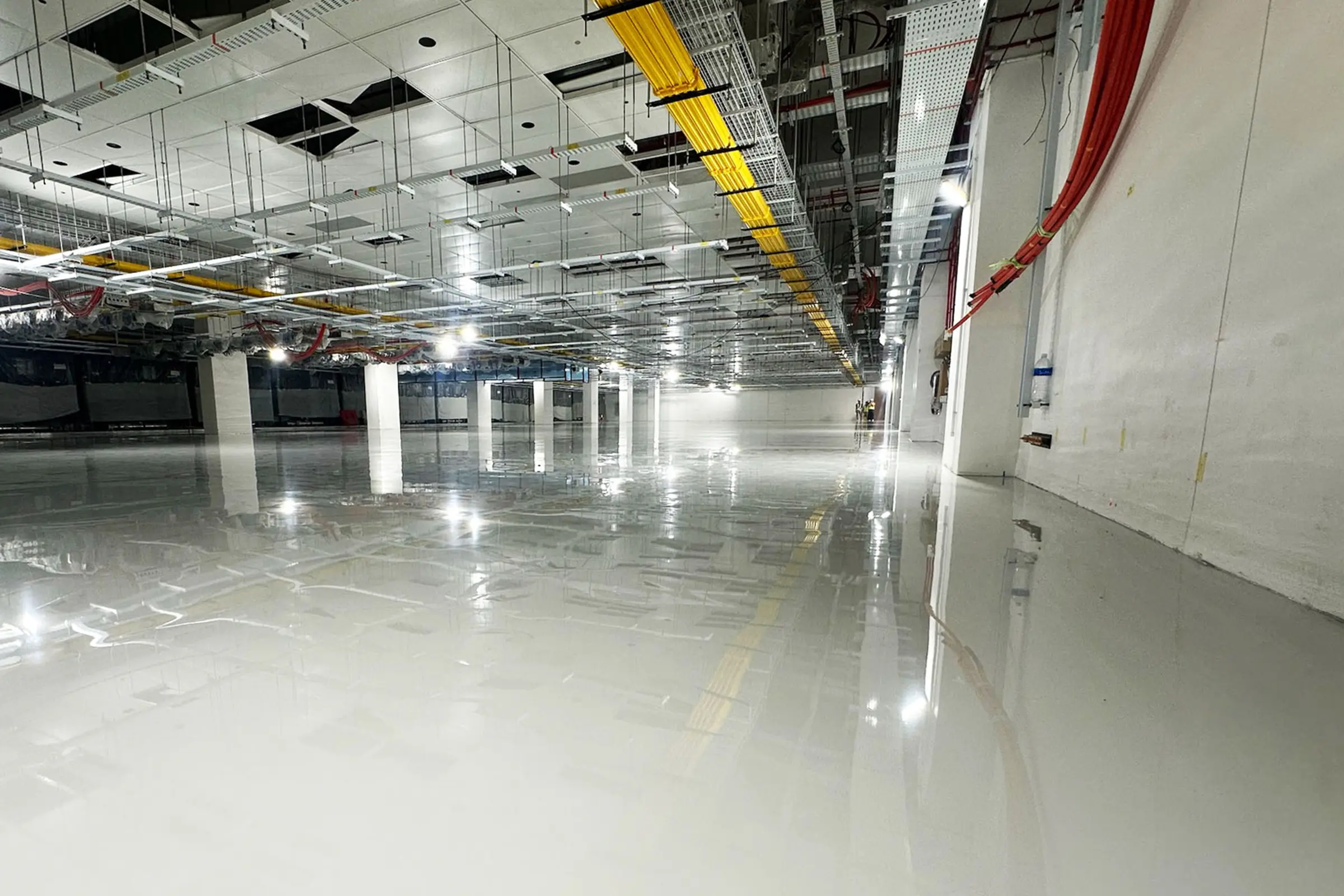 High-performance ESD floor with state-of-the-art technology for data centre