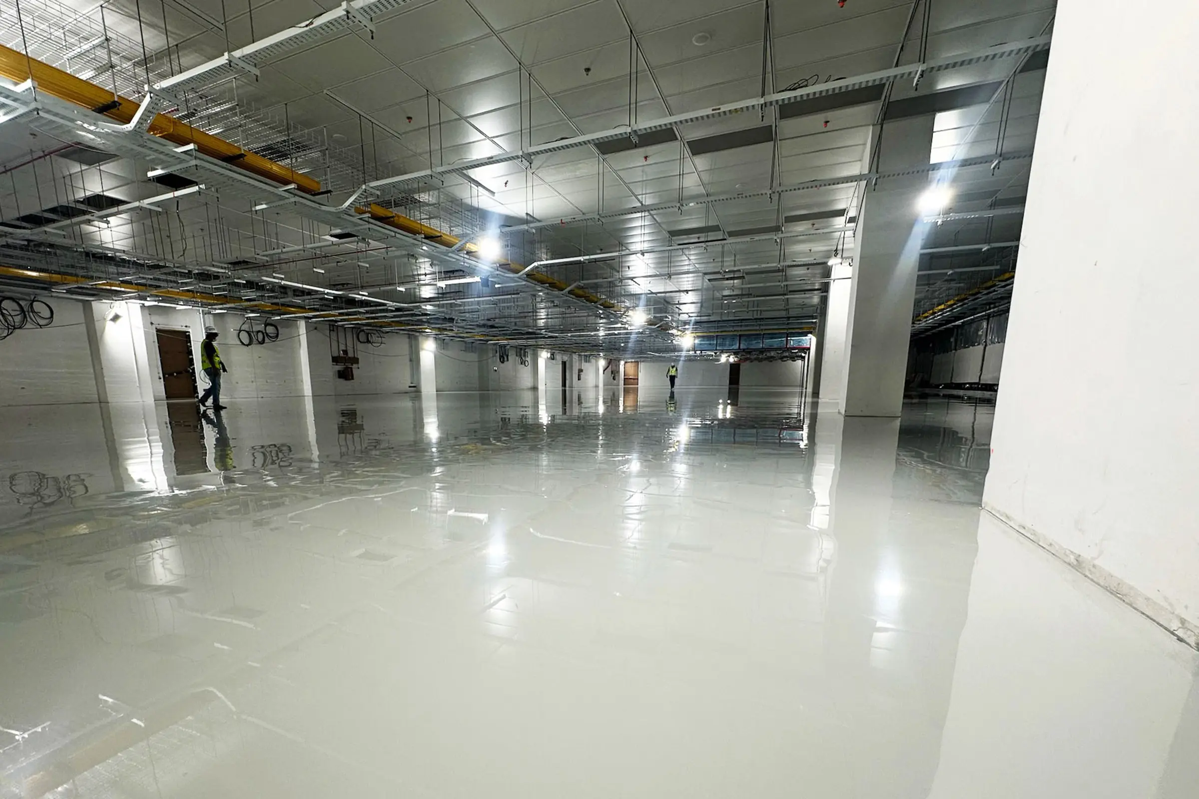 High-performance ESD floor with state-of-the-art technology for data centre