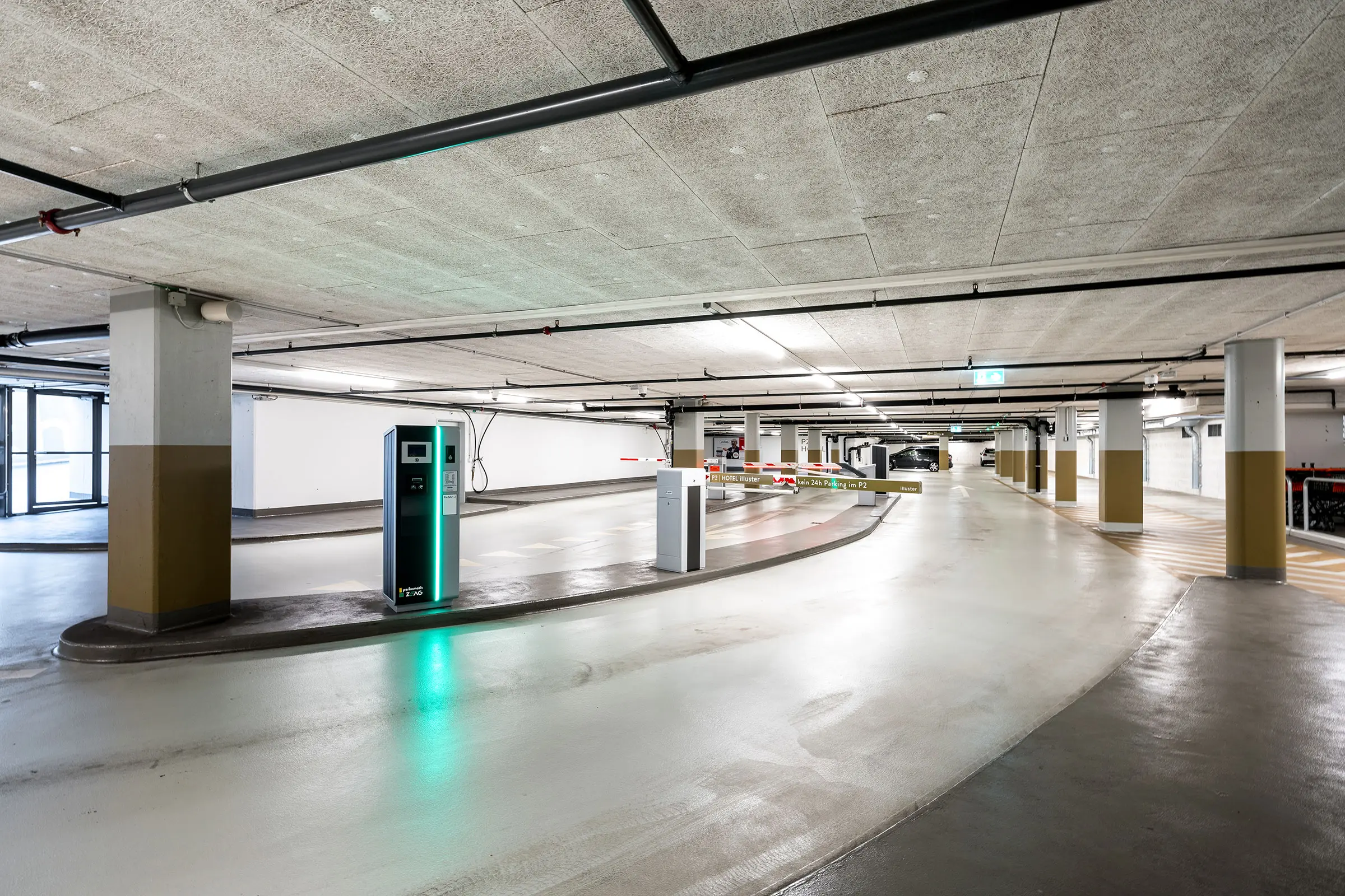 Underground car park, Illuster shopping centre, Uster, CH