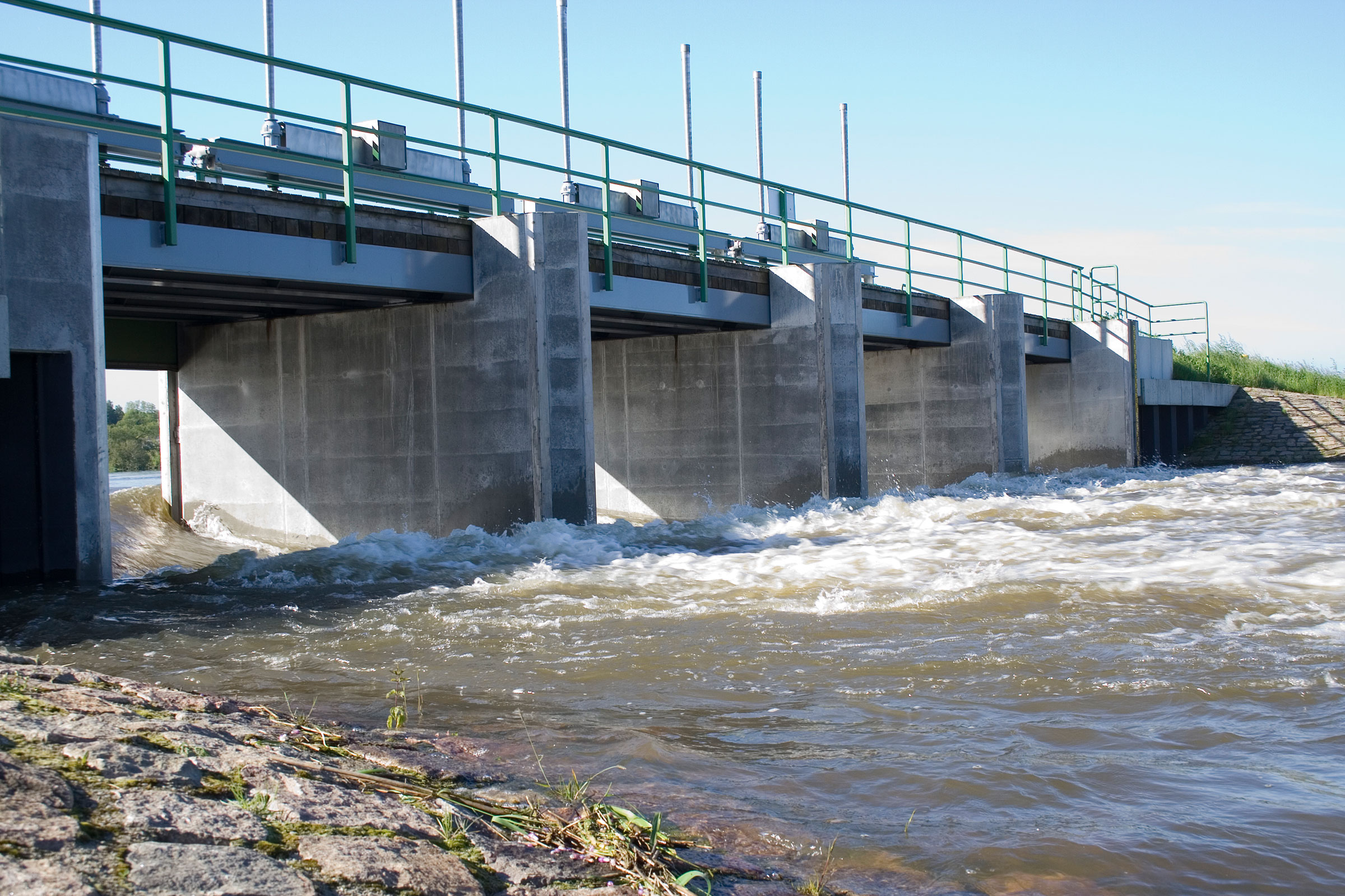 StoCrete TS 126 and TS 136 dry-mix sprayed mortar - lasting repair of hydraulic structures